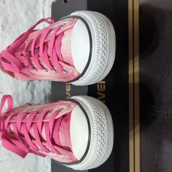 🩷 Pink Plaid Converse All Stars 🩷 - Picture 6 of 9